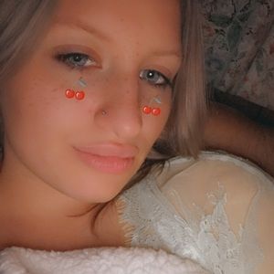 Meet your Posher, Kiya